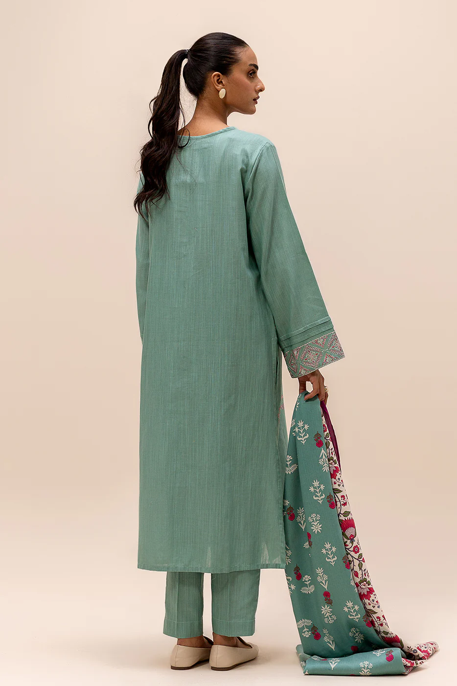 3 PIECE EMBROIDERED KHADDAR SUIT-NEVADA BLUSH (UNSTITCHED) - Image 4