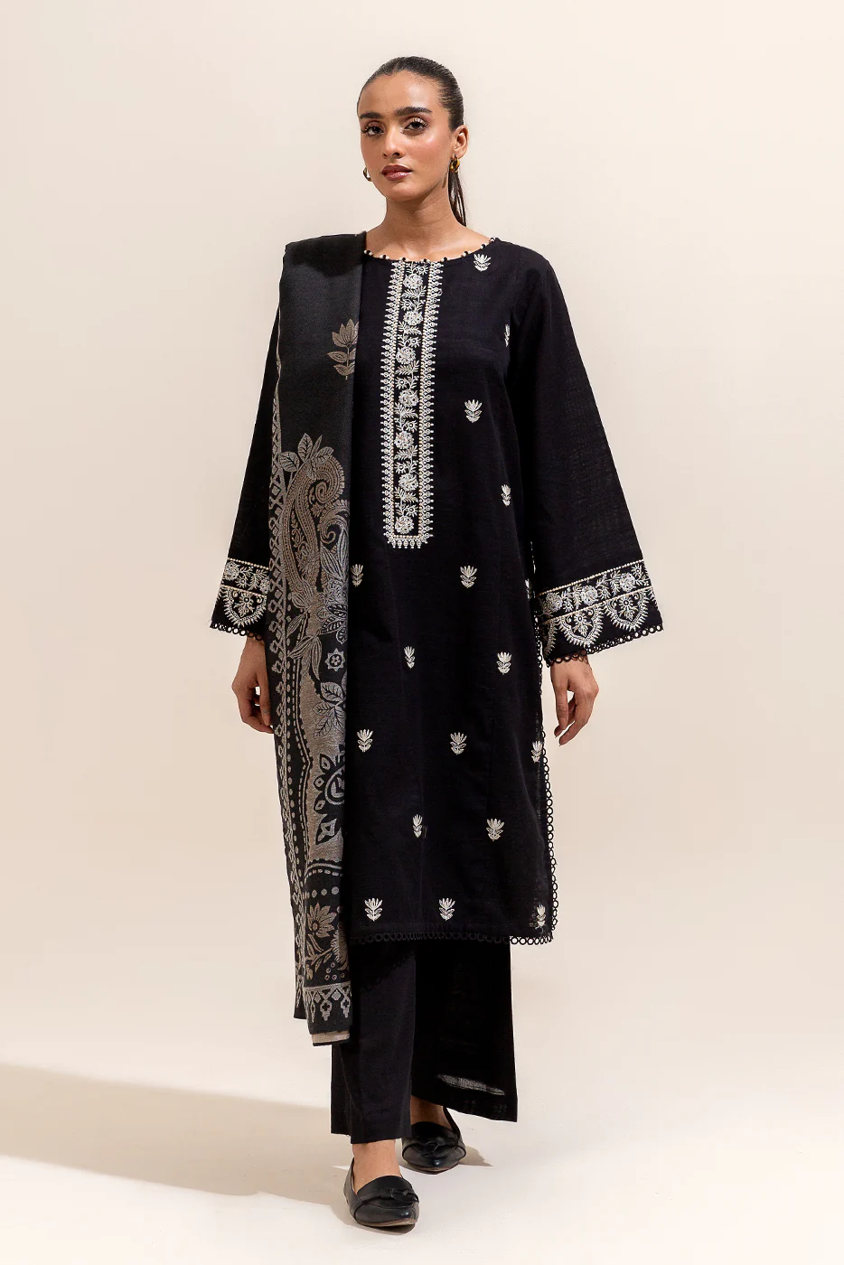 2 PIECE EMBROIDERED KHADDAR SUIT-SABLE MESH (UNSTITCHED) - Image 2