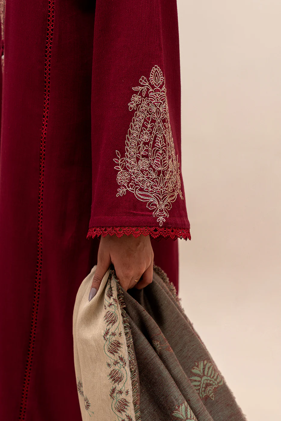3 PIECE EMBROIDERED KHADDAR SUIT-BURGANDY AURA (UNSTITCHED) - Image 5