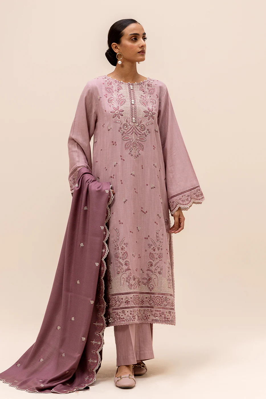 3 PIECE EMBROIDERED KHADDAR SUIT-BRITTANY ROSE (UNSTITCHED) - Image 4