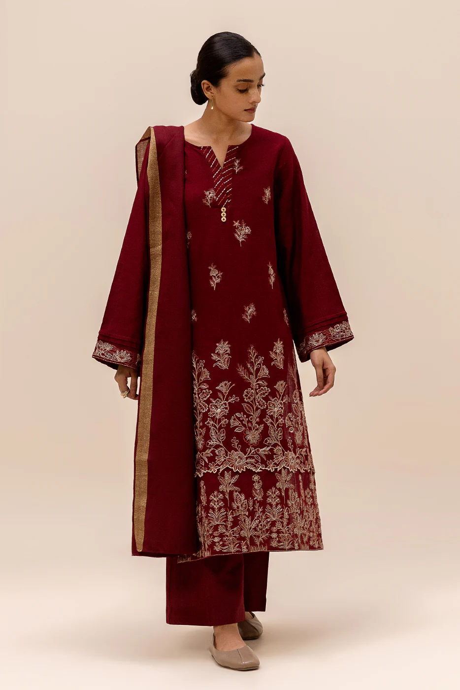 3 PIECE EMBROIDERED KHADDAR SUIT-GARNET VERVE (UNSTITCHED) - Image 2