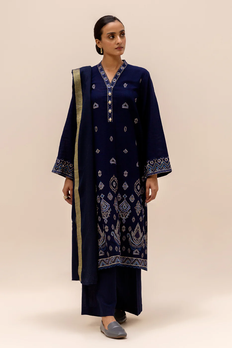 3 PIECE EMBROIDERED KHADDAR SUIT-DEEP SHADOW (UNSTITCHED) - Image 2