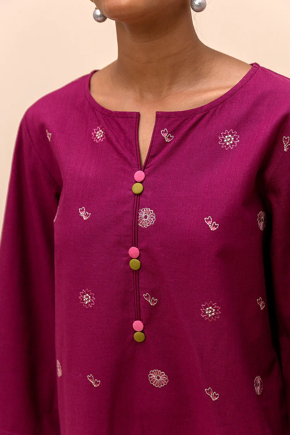 3 PIECE EMBROIDERED KHADDAR SUIT-MULBERRY TINGE (UNSTITCHED) - Image 5