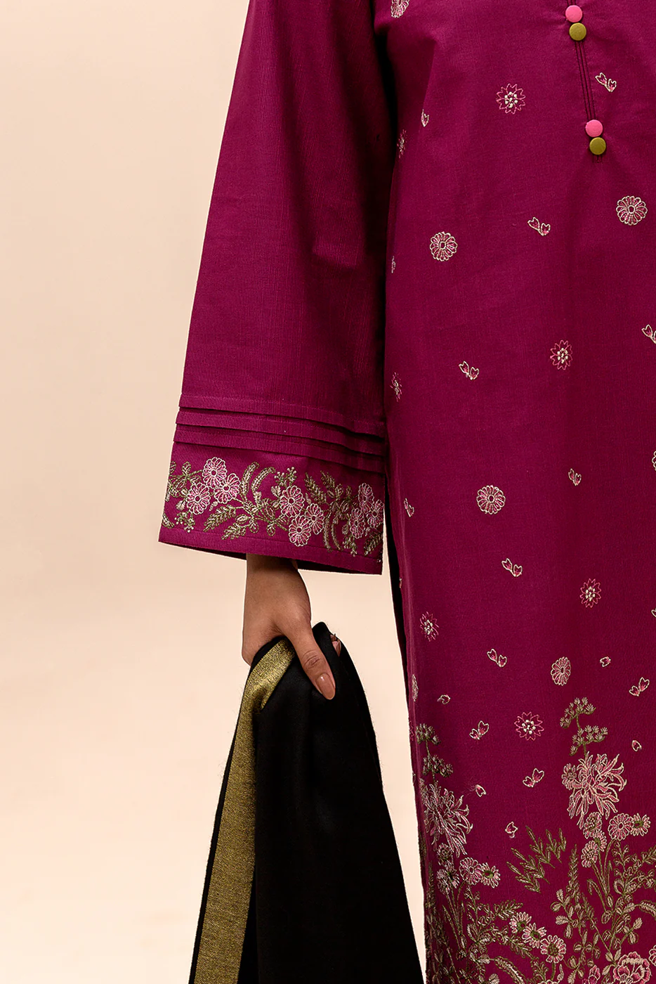 3 PIECE EMBROIDERED KHADDAR SUIT-MULBERRY TINGE (UNSTITCHED) - Image 6