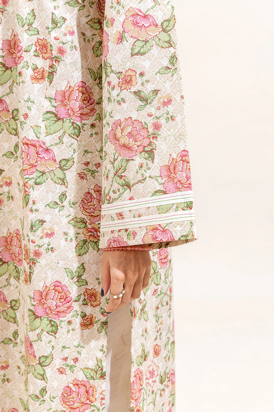 2 PIECE PRINTED KHADDAR SUIT-IVORY ORCHID (UNSTITCHED) - Image 2