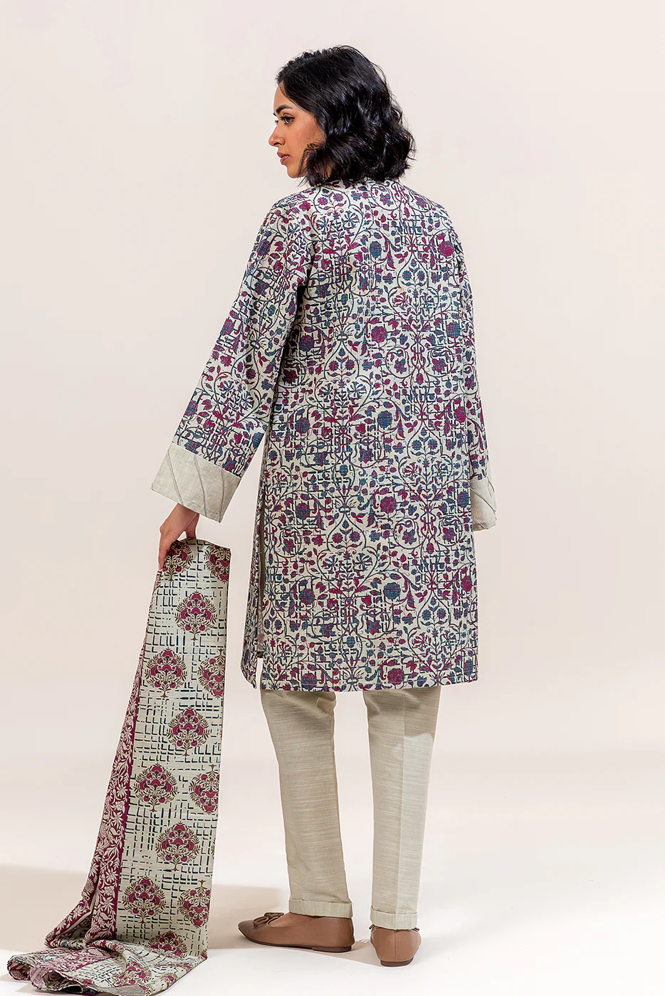 3 PIECE PRINTED KHADDAR SUIT-MULBERRY HAZE (UNSTITCHED) - Image 3