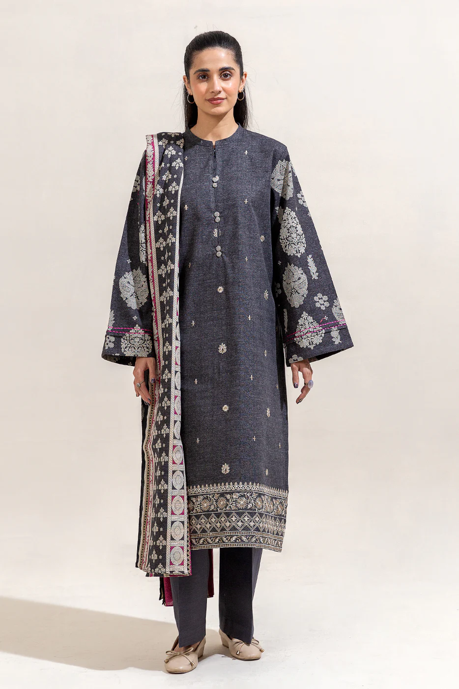 3 PIECE EMBROIDERED KHADDAR SUIT-PITCH GILD (UNSTITCHED) - Image 2