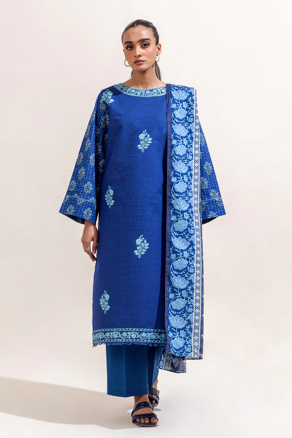 3 PIECE EMBROIDERED KHADDAR SUIT-MYKONOS BLUE (UNSTITCHED) - Image 2