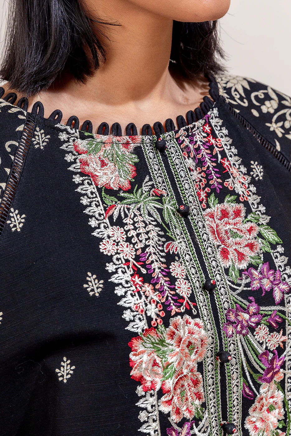 3 PIECE EMBROIDERED KHADDAR SUIT-AZURE GARDENIA (UNSTITCHED) - Image 5