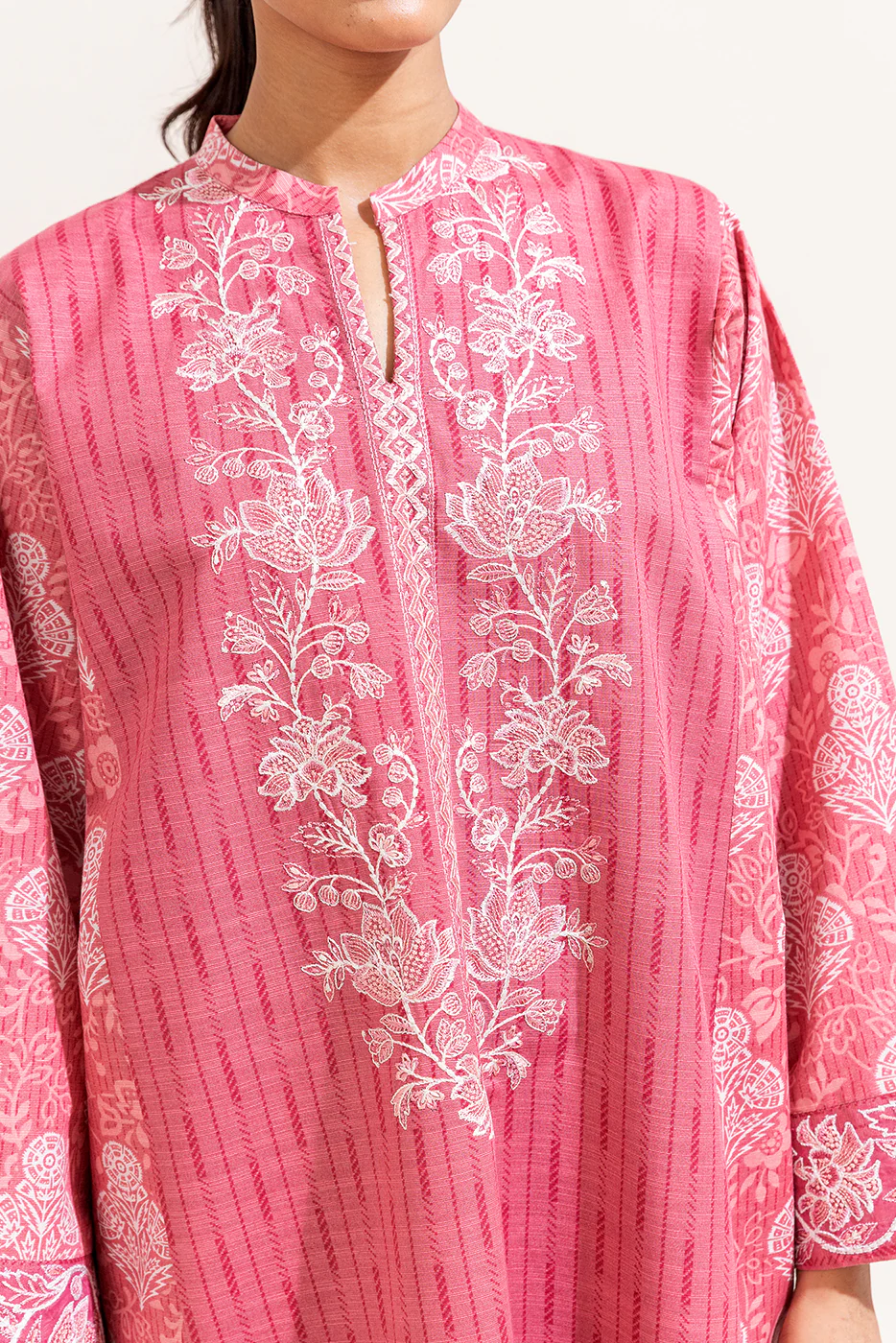 3 PIECE EMBROIDERED KHADDAR SUIT-FUSCHIA GRID (UNSTITCHED) - Image 2