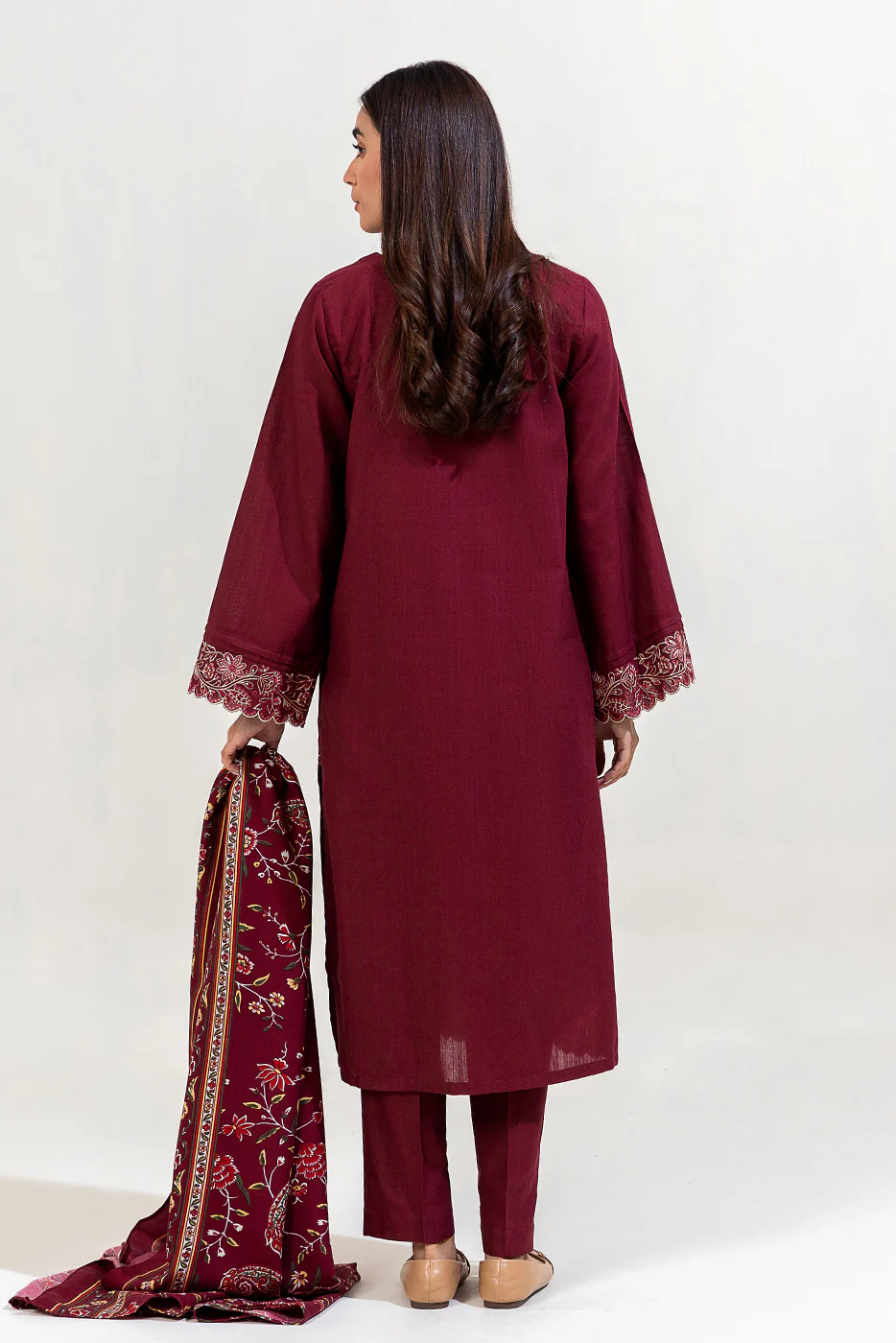 3 PIECE EMBROIDERED KHADDAR SUIT-MAUVE DREAM (UNSTITCHED) - Image 3
