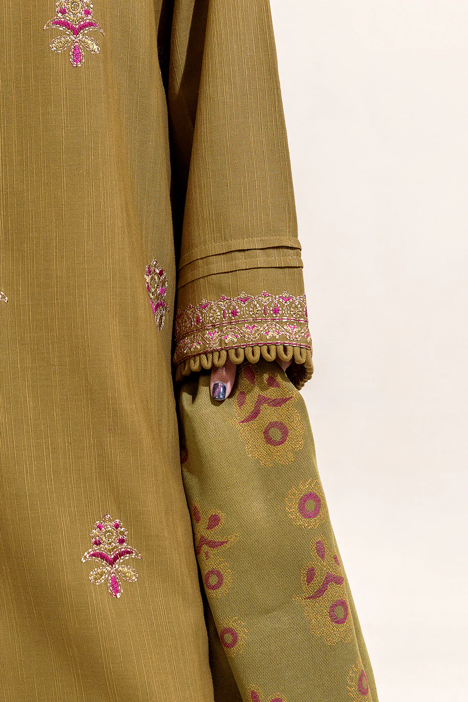 3 PIECE EMBROIDERED KHADDAR SUIT-MOSS FERN (UNSTITCHED) - Image 4