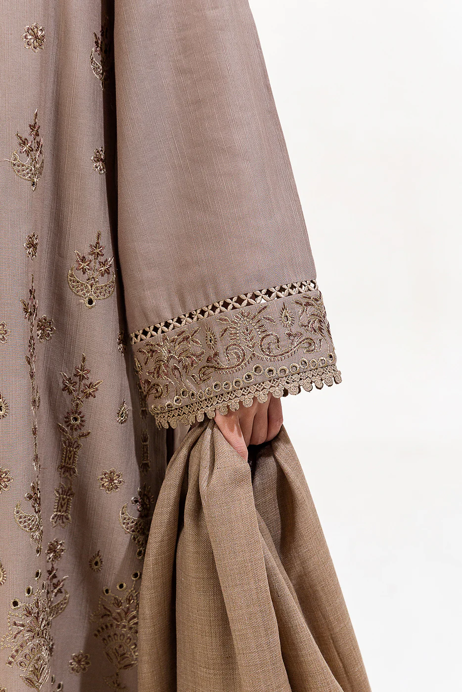 3 PIECE EMBROIDERED KHADDAR SUIT-SLATE TRIBE (UNSTITCHED) - Image 6