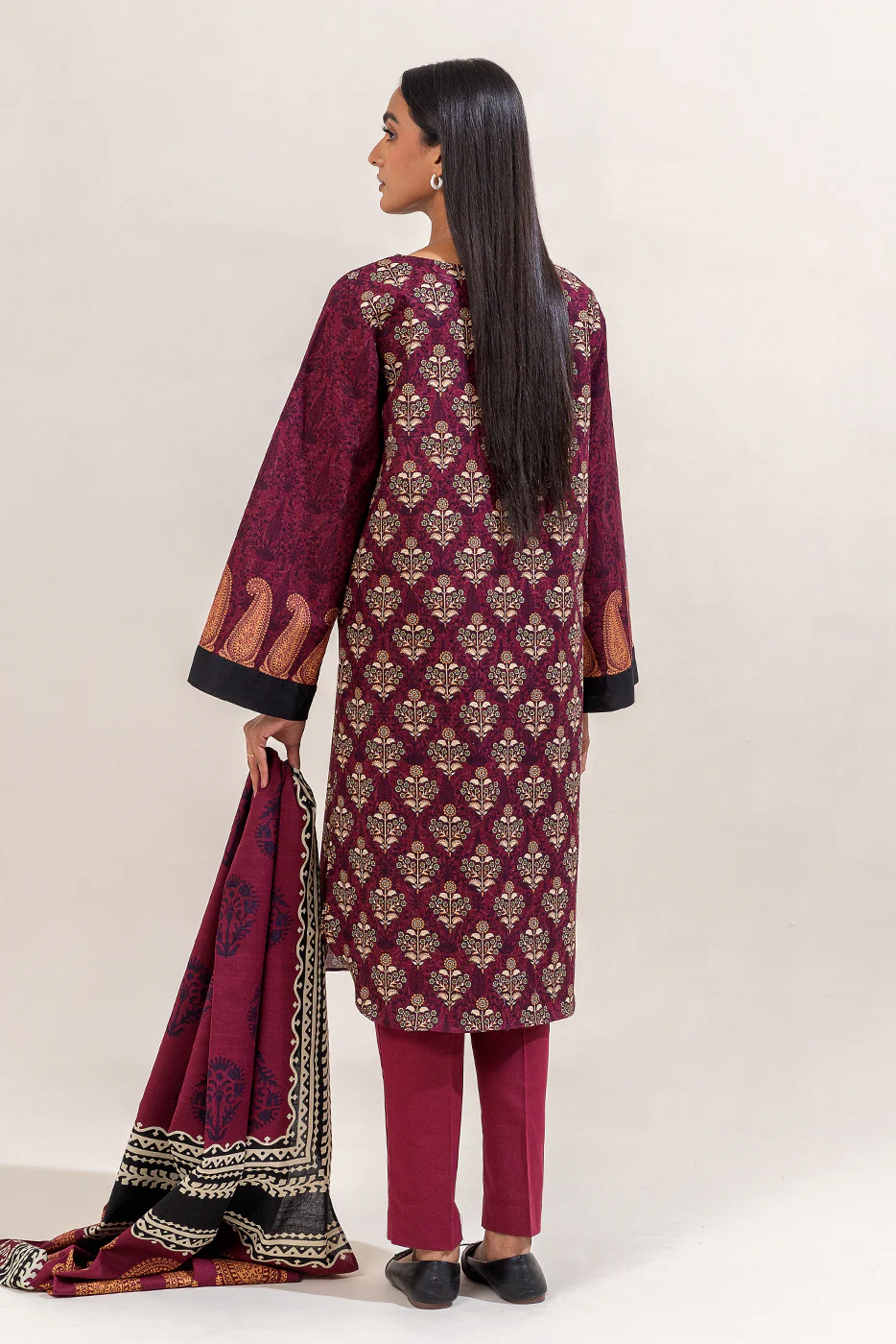 3 PIECE PRINTED KHADDAR SUIT-DEEP BERRY (UNSTITCHED) - Image 4