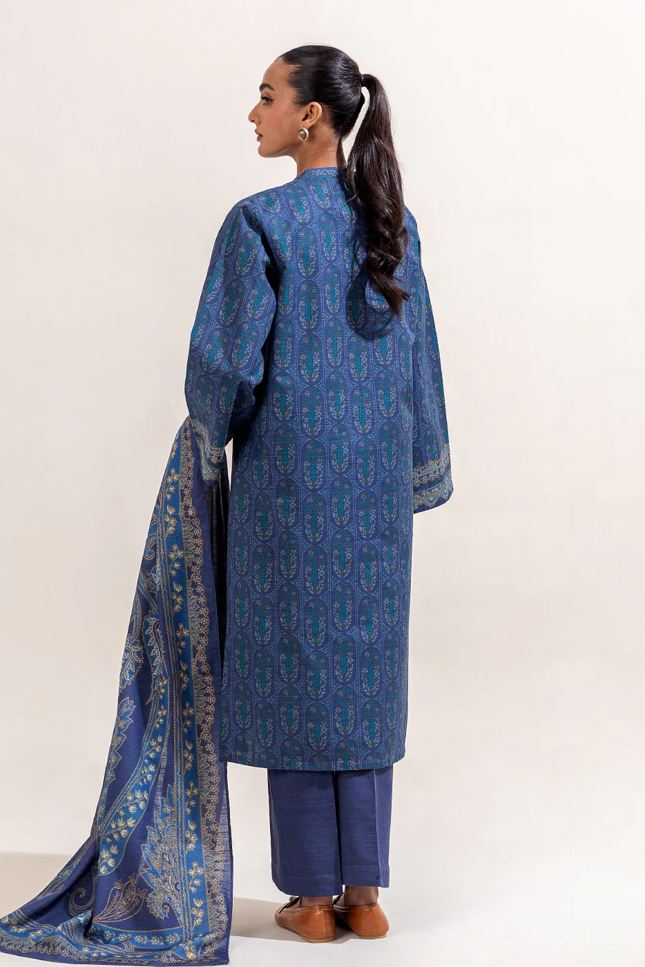 3 PIECE PRINTED KHADDAR SUIT-PARISIAN BLISS (UNSTITCHED) - Image 4