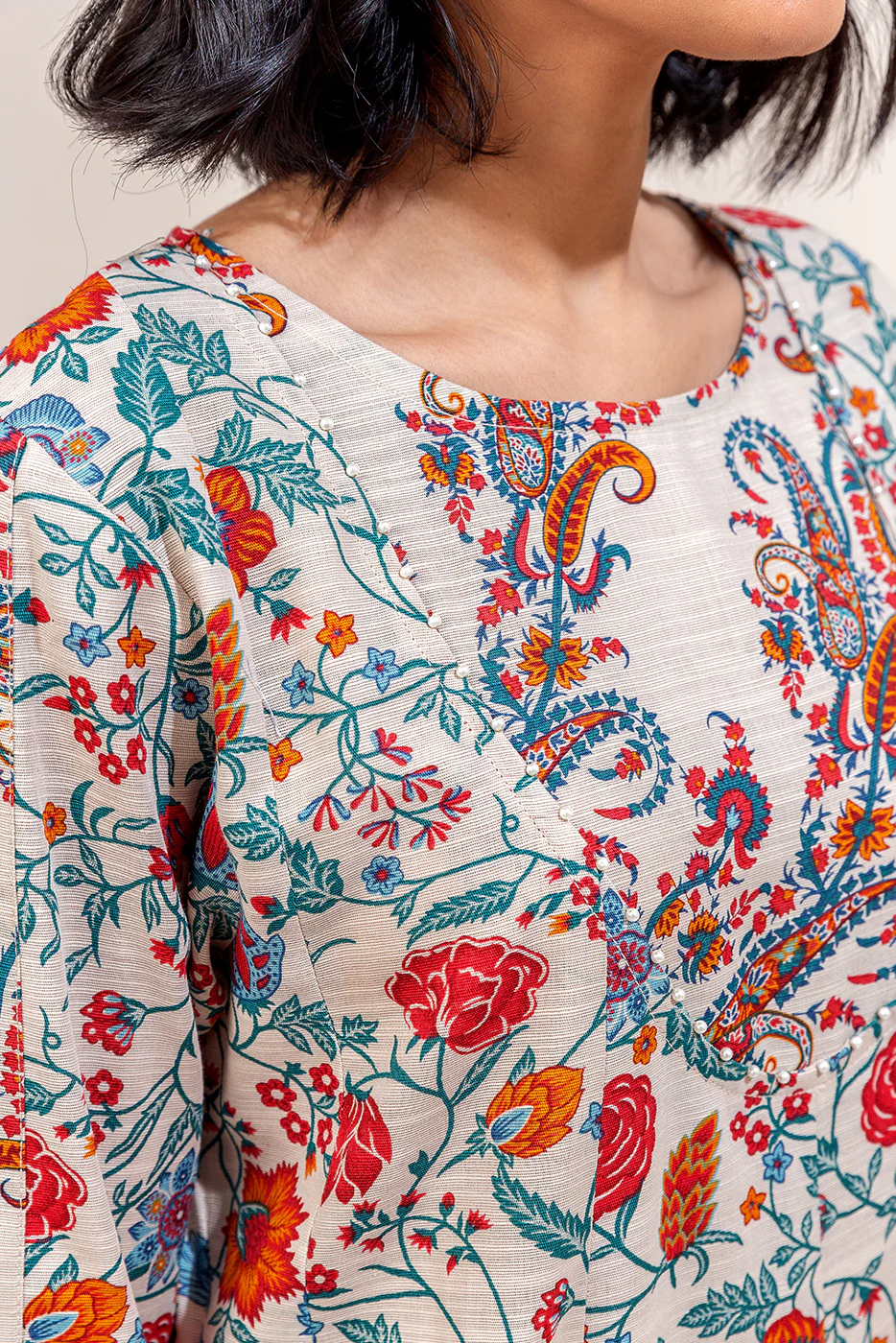 2 PIECE PRINTED KHADDAR SUIT-FLORA DEW (UNSTITCHED) - Image 4