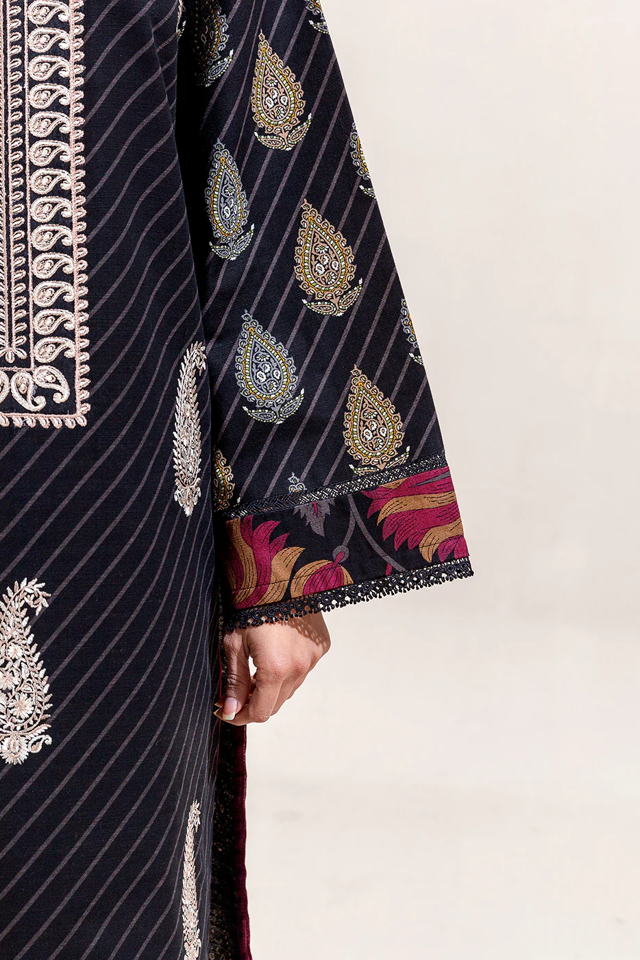 3 PIECE EMBROIDERED KHADDAR SUIT-RAVEN NOIR (UNSTITCHED) - Image 6