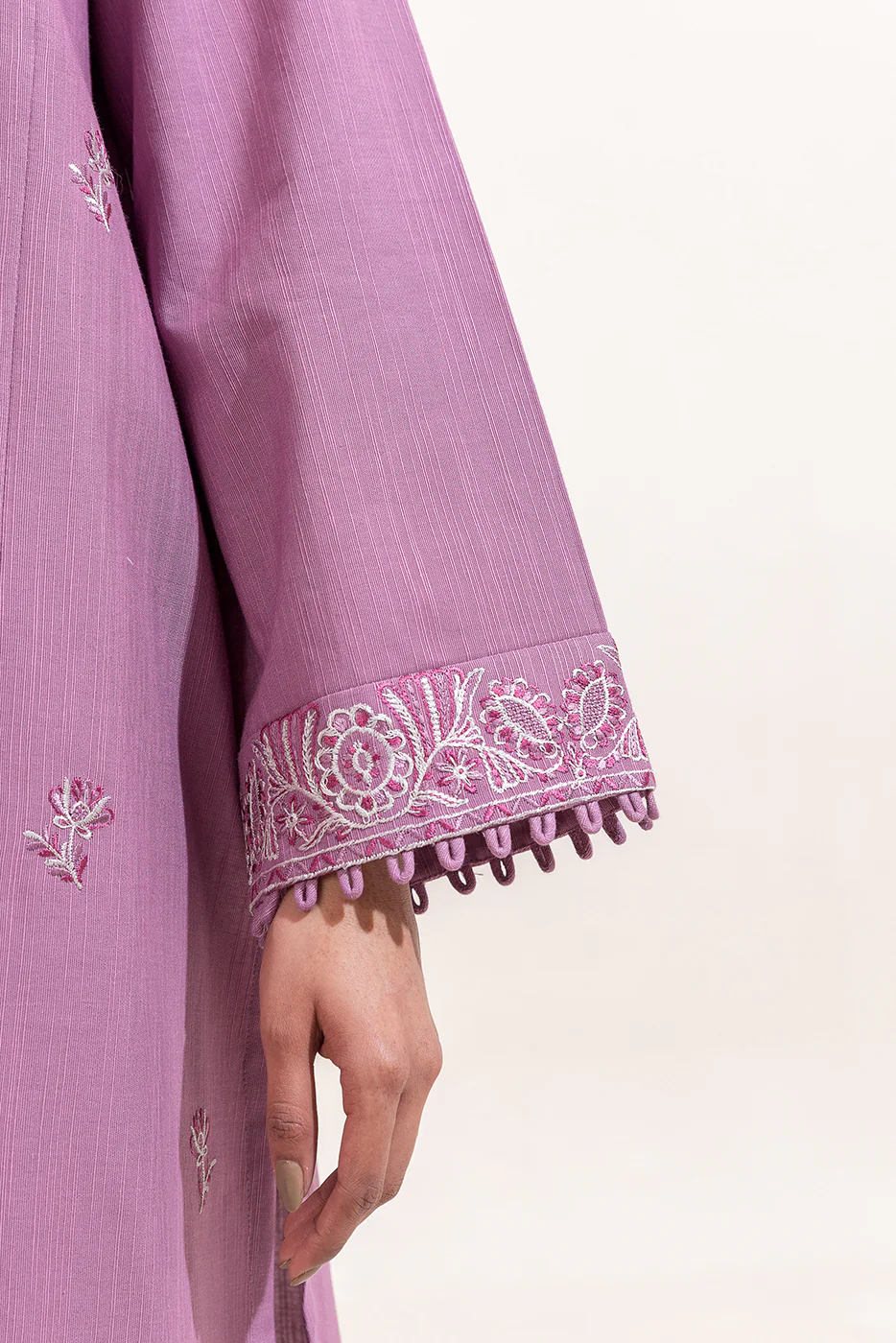3 PIECE EMBROIDERED KHADDAR SUIT-BLEACHED MAUVE (UNSTITCHED) - Image 6
