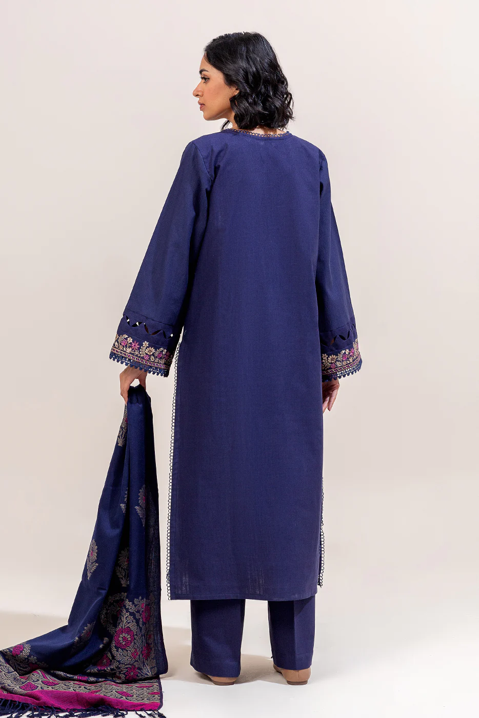 3 PIECE EMBROIDERED KHADDAR SUIT-MYSTIC BERRY (UNSTITCHED) - Image 3