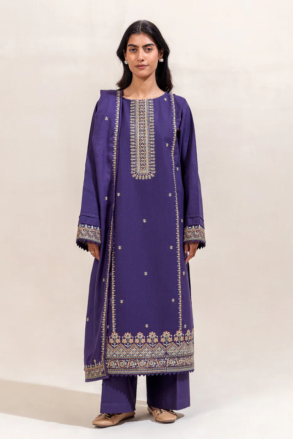 3 PIECE EMBROIDERED KHADDAR SUIT-MAUVE DELICACY (UNSTITCHED) - Image 2