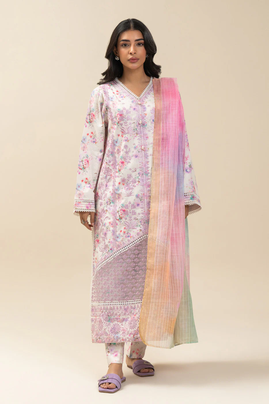3 PIECE EMBROIDERED COTTON VISCOSE SUIT (PRET) - Image 2