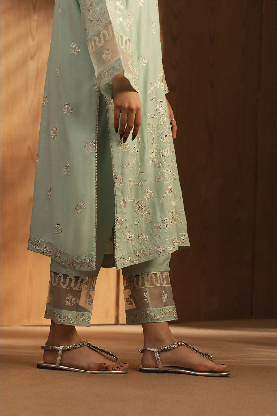 2 PIECE EMBROIDERED RAW SILK SUIT (LUXURY PRET) - Image 8