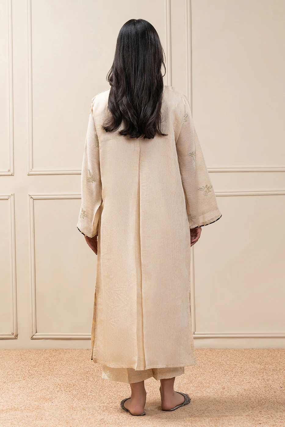 EMBROIDERED DYED SUIT (PRET) - Image 3