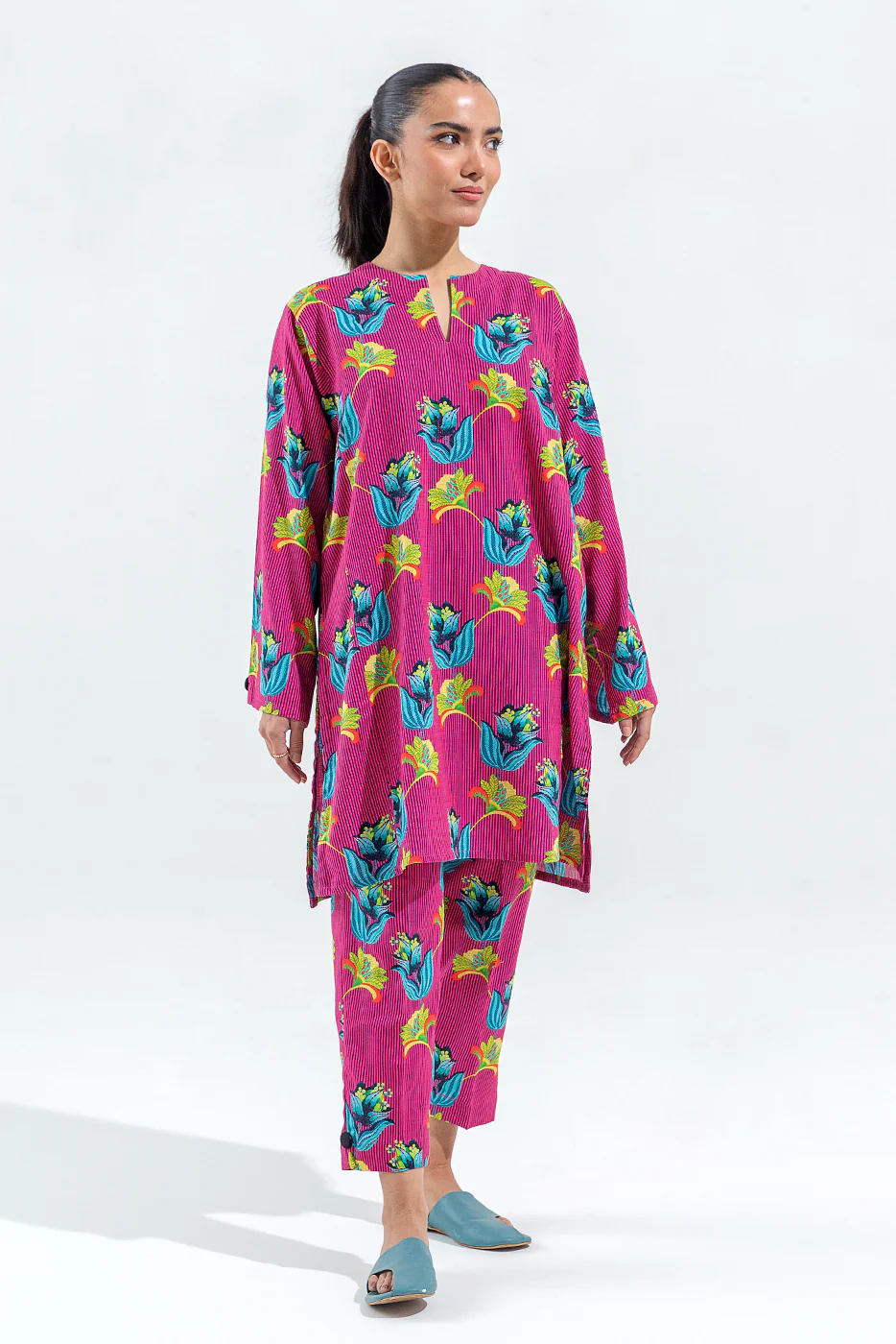 2 PIECE PRINTED SLUB KHADDAR SUIT (PRET) - Image 2