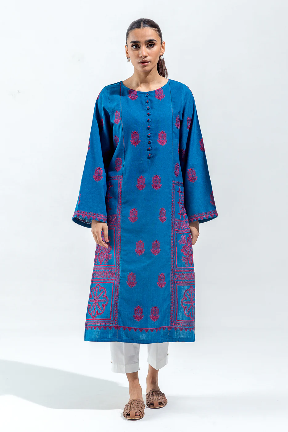 EMBROIDERED KHADDAR SHIRT (PRET) - Image 2