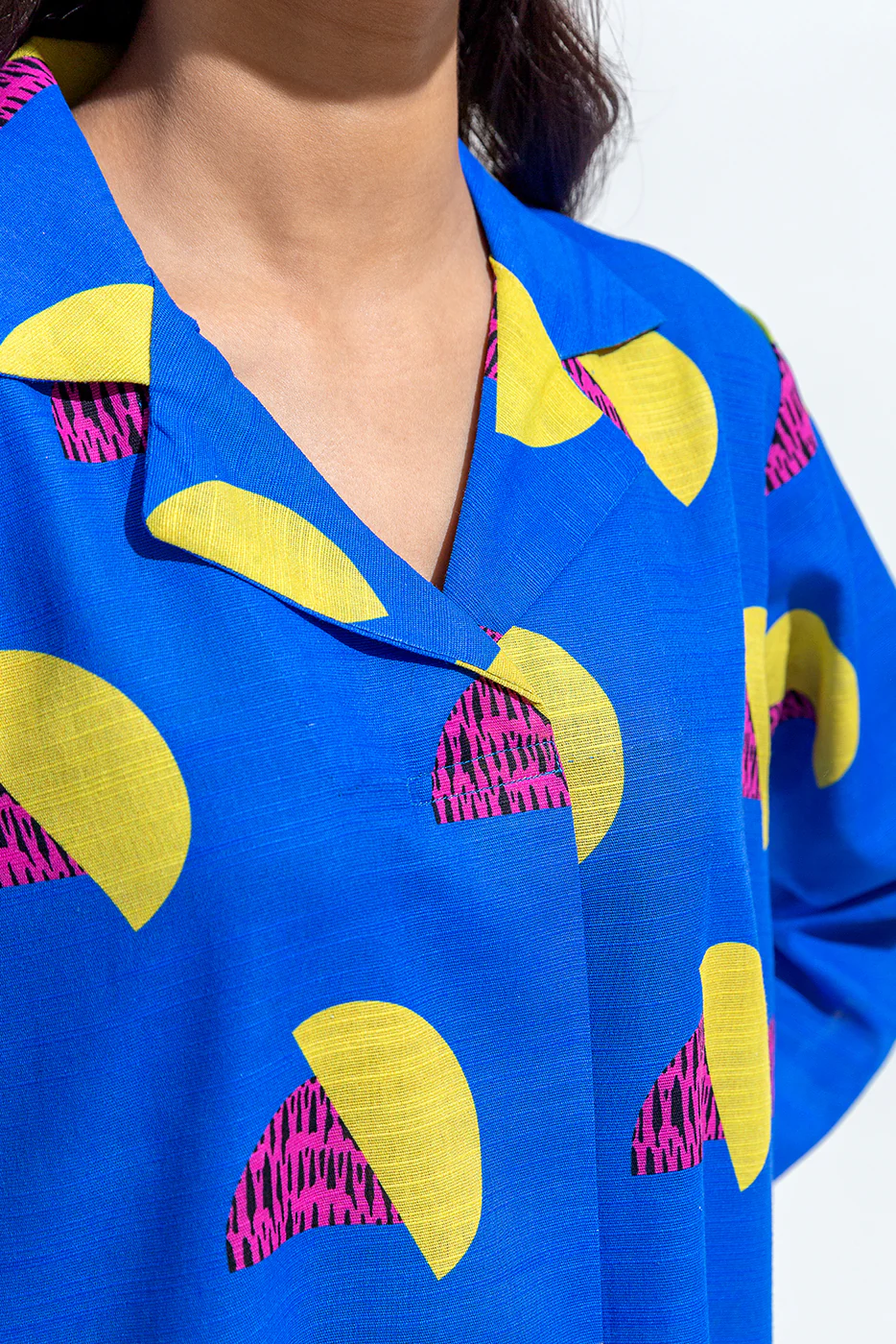PRINTED SLUB KHADDAR SHIRT (PRET) - Image 3