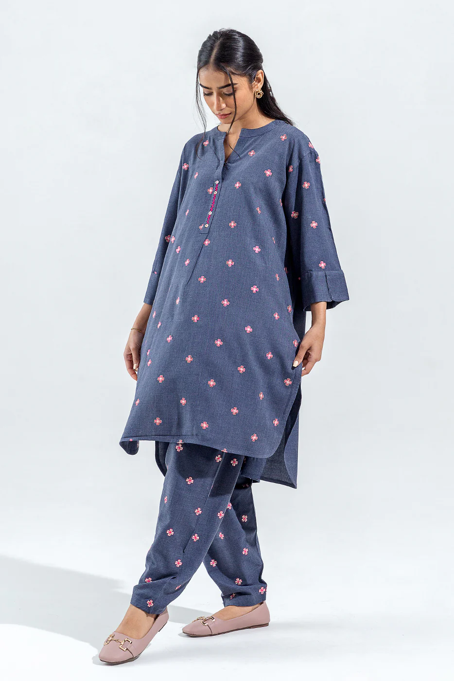 2 PIECE EMBROIDERED CHAMBRAY SUIT (PRET) - Image 3