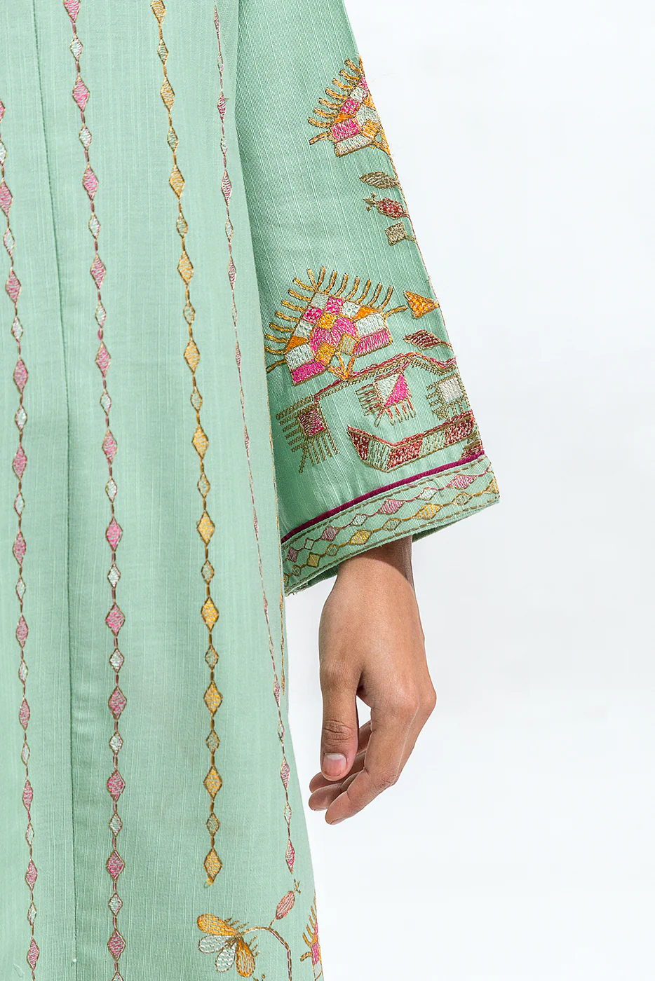 2 PIECE EMBROIDERED SLUB KHADDAR SUIT(PRET) - Image 4