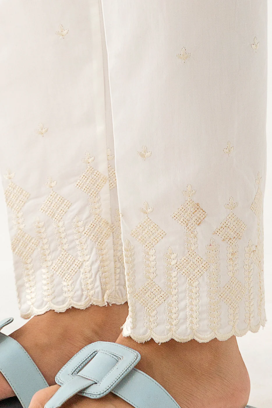 EMBROIDERED TAPERED PANTS - Image 2