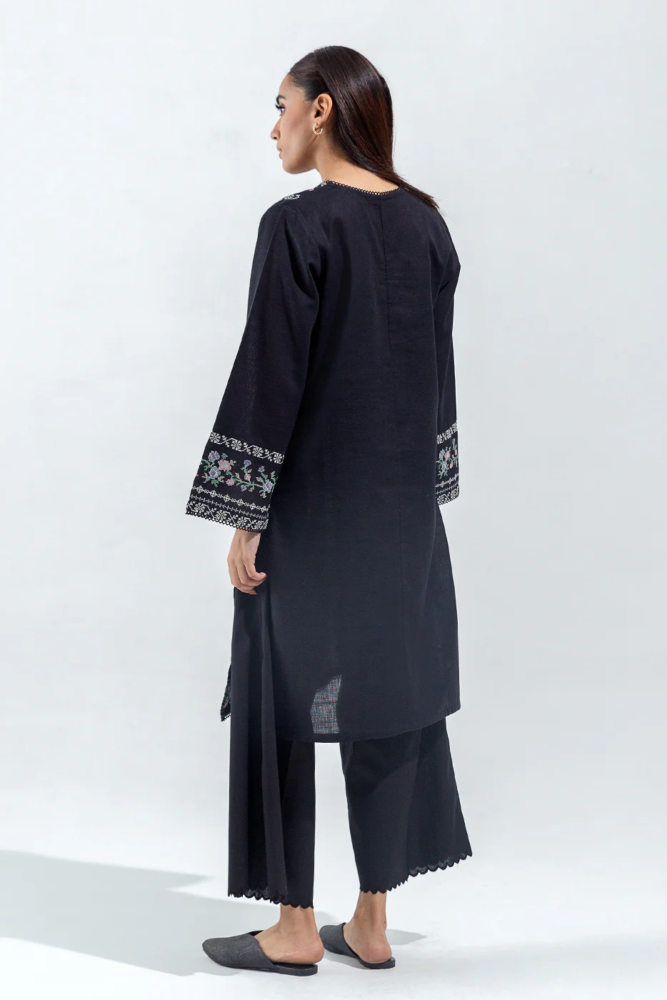 EMBROIDERED KHADDAR SHIRT (PRET) - Image 3