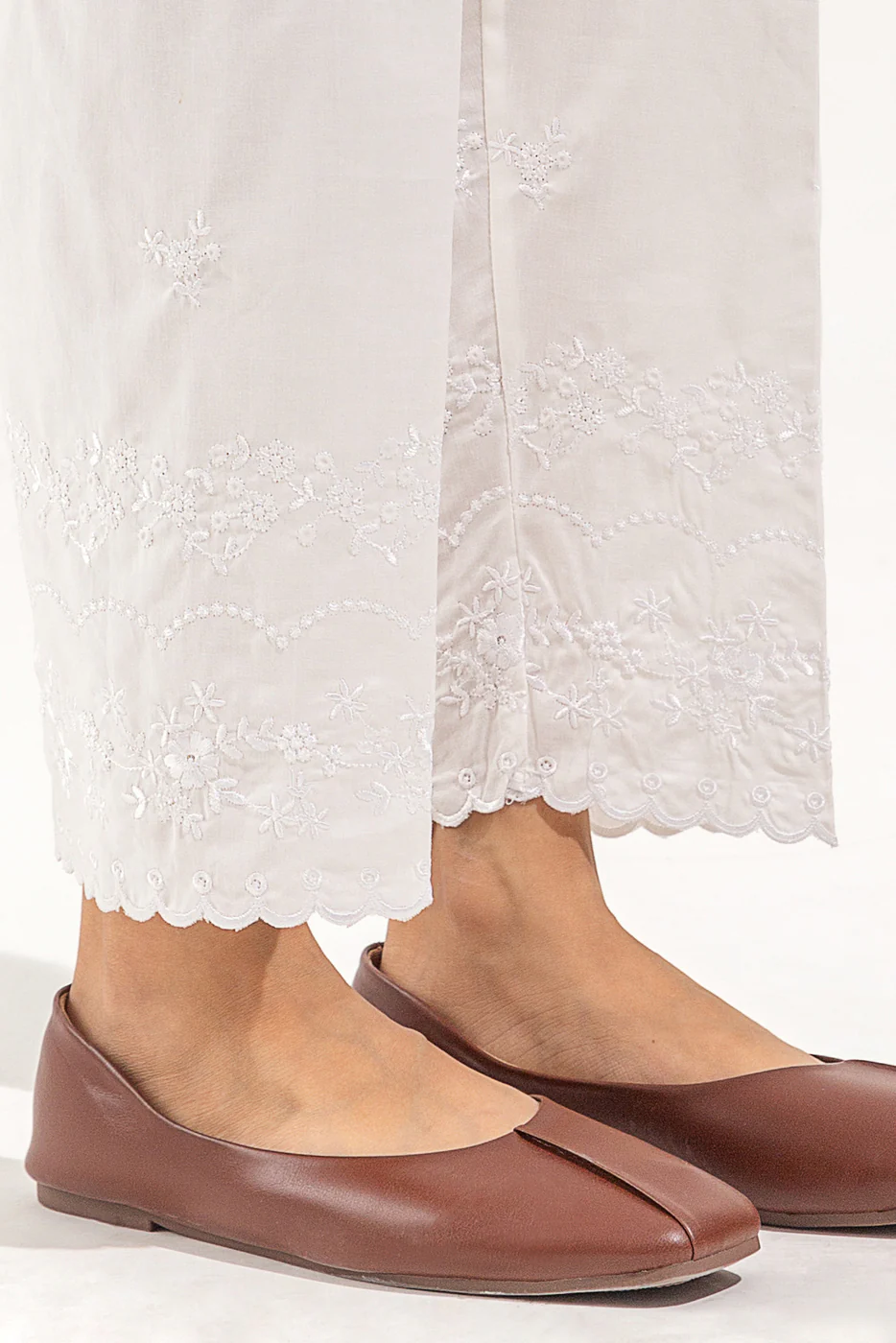 BASIC STRAIGHT PANTS - Image 2