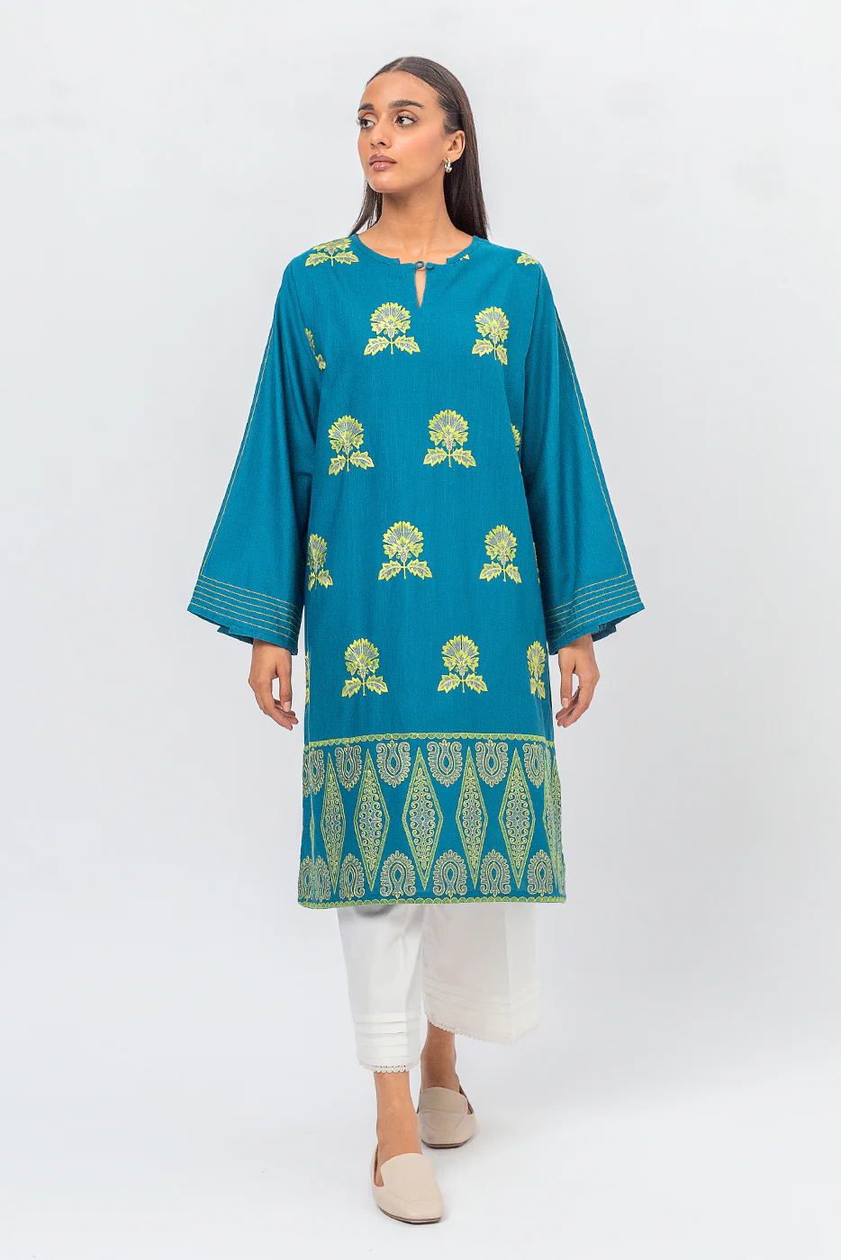 EMBROIDERED KHADDAR SHIRT (PRET) - Image 2