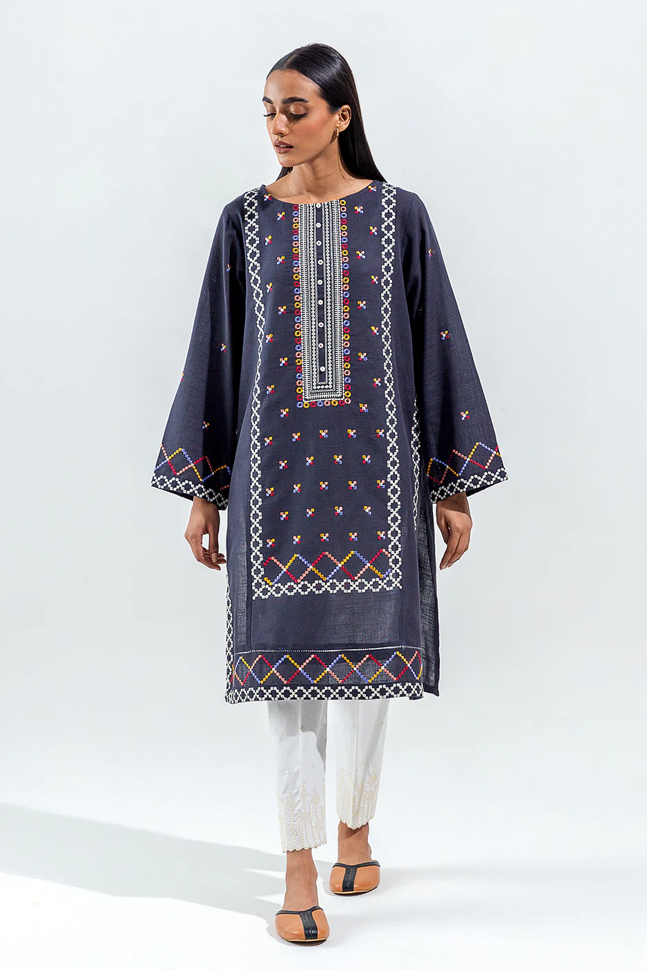EMBROIDERED KHADDAR SHIRT (PRET) - Image 2