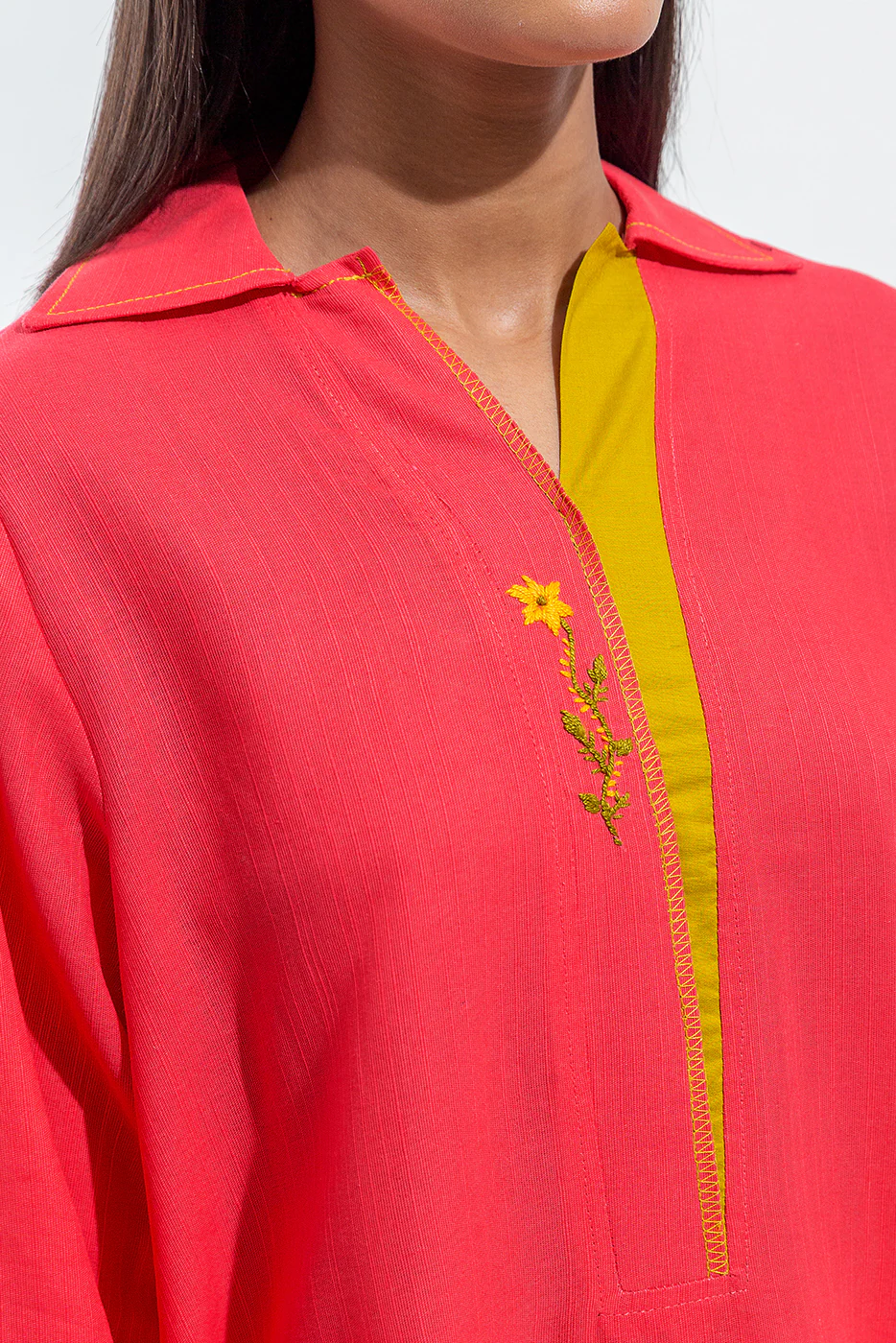 BASIC SLUB KHADDAR SHIRT (PRET) - Image 4