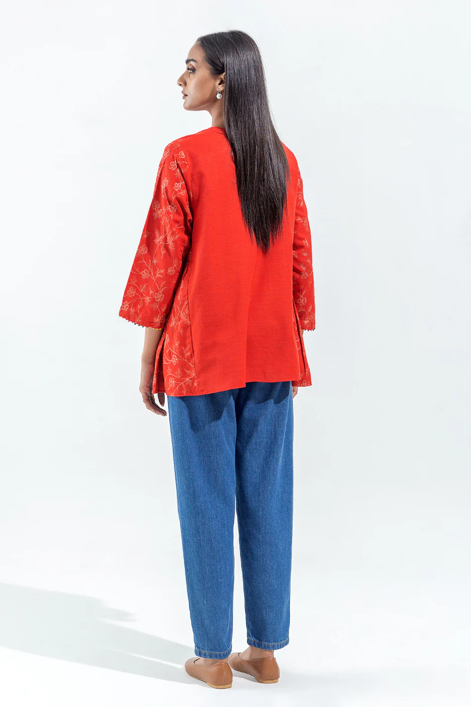 EMBROIDERED SLUB KHADDAR TOP (PRET) - Image 4