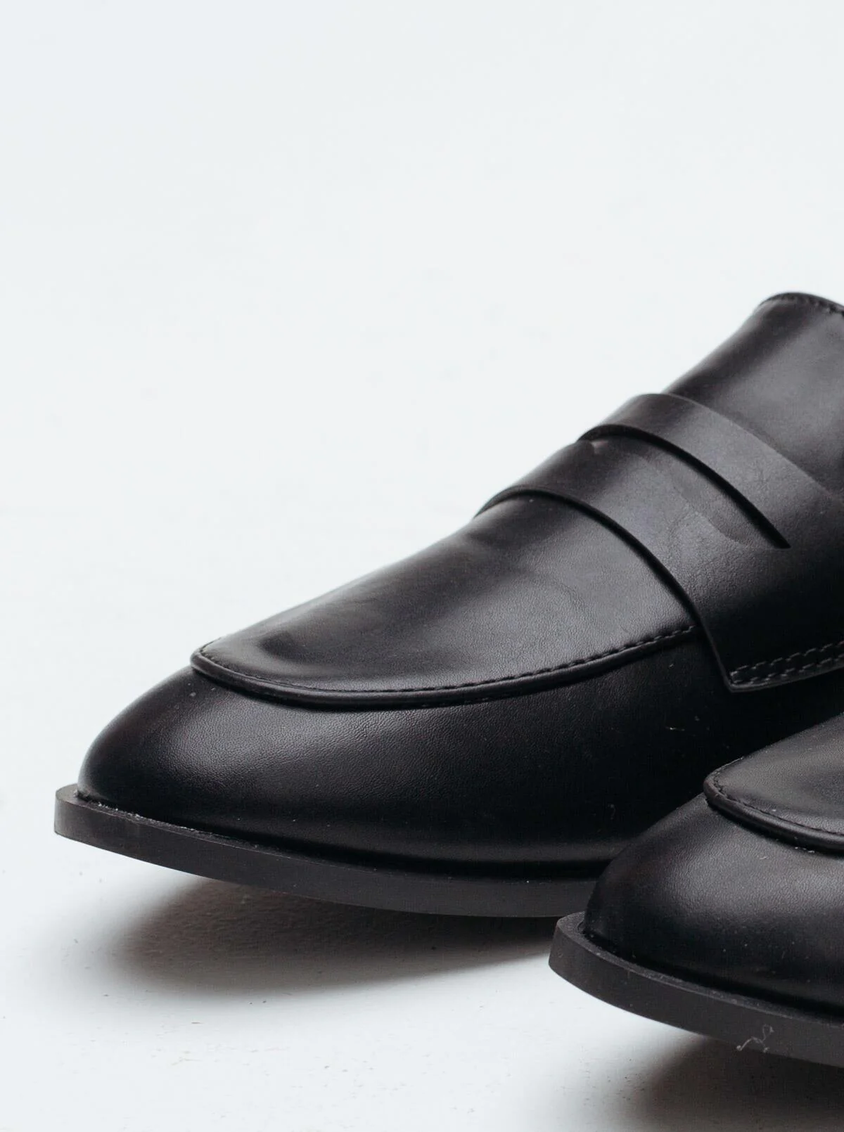 Footwear - Image 3