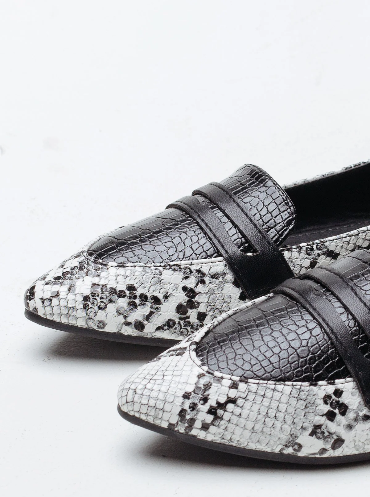 Footwear - Image 3