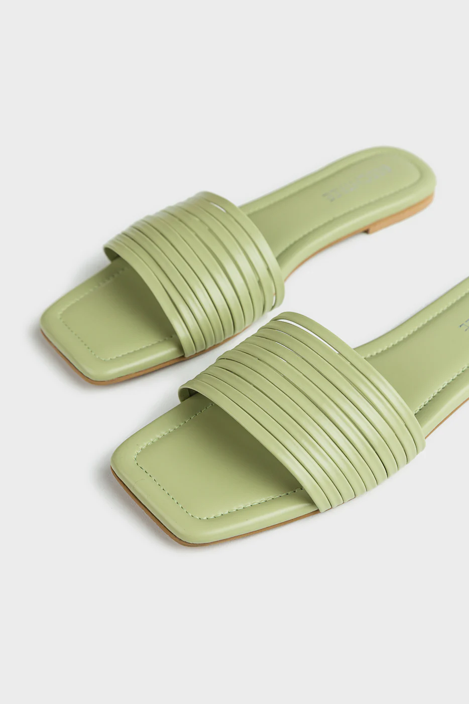 FOOTWEAR - Image 3