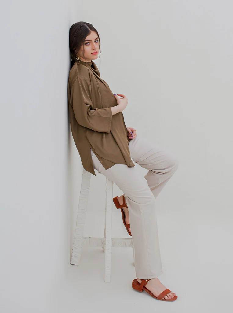 COFFEE DRAPED NECK BLOUSE - Image 2