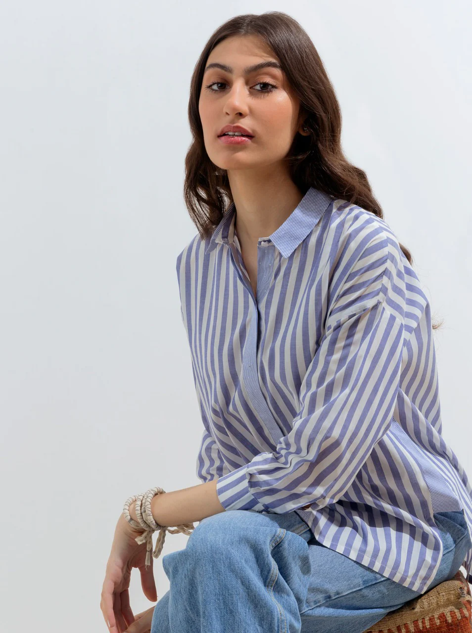 STRIPED COLLAR HI-LOW SHIRT - Image 4