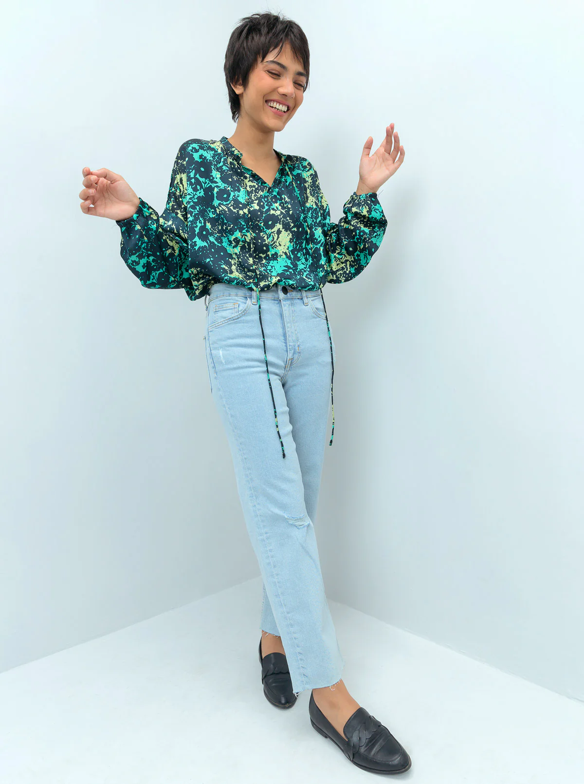 ABSTRACT FLORAL PRINT SILK BLOUSE - Image 3