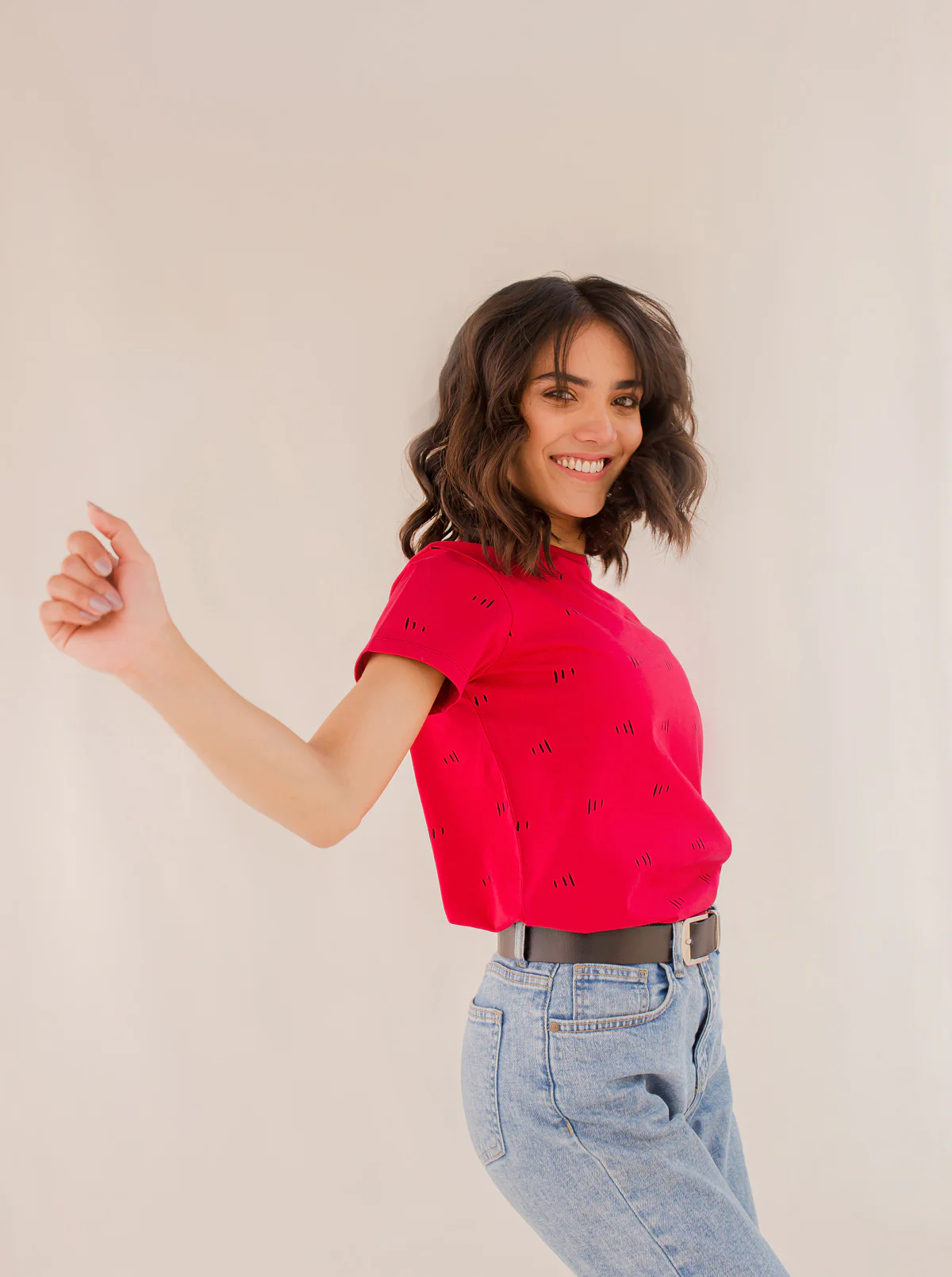 PINK RUNNING PRINT T-SHIRT - Image 2