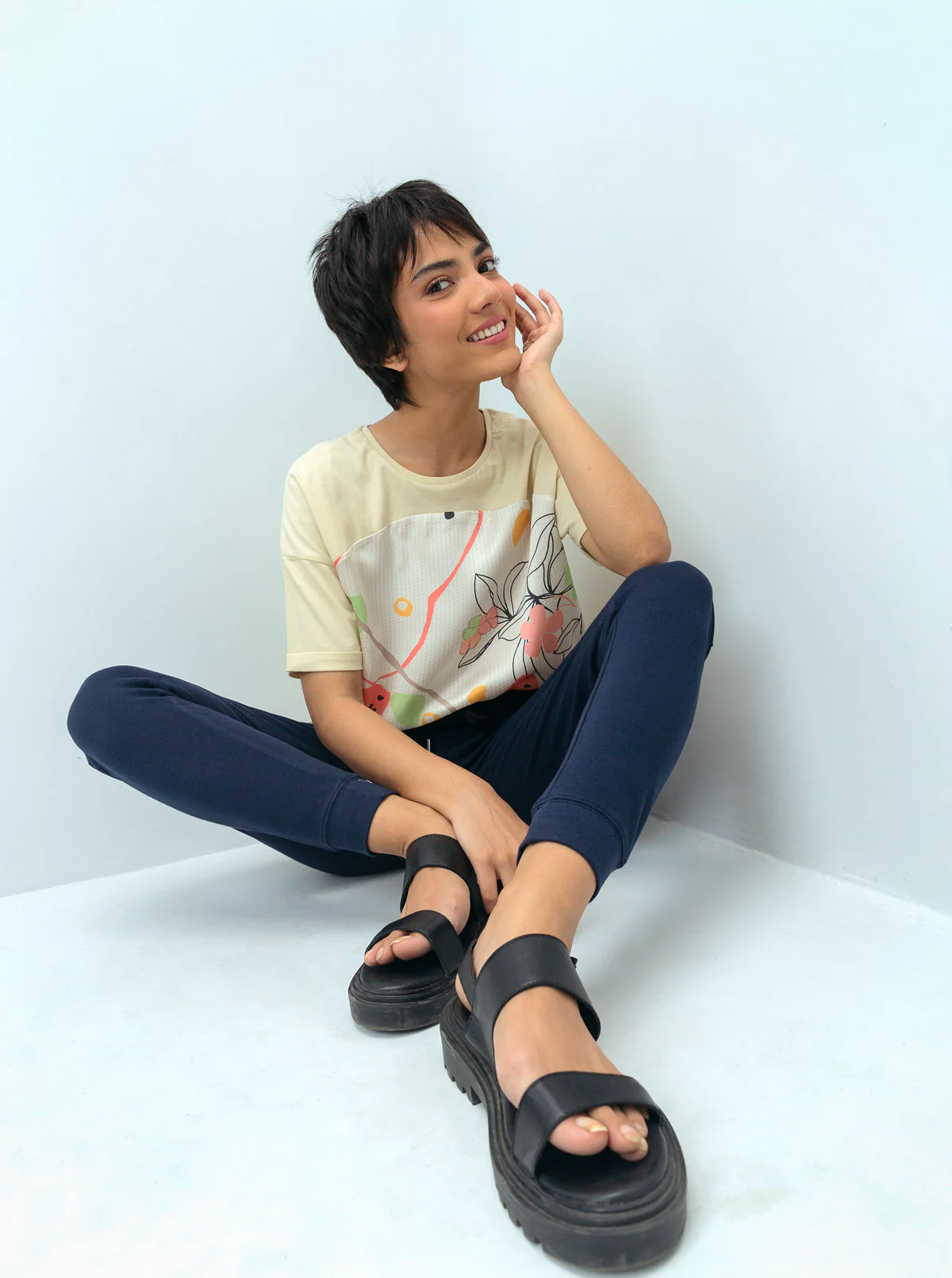 BEIGE FLORAL PRINTED SILK PANEL T-SHIRT - Image 3
