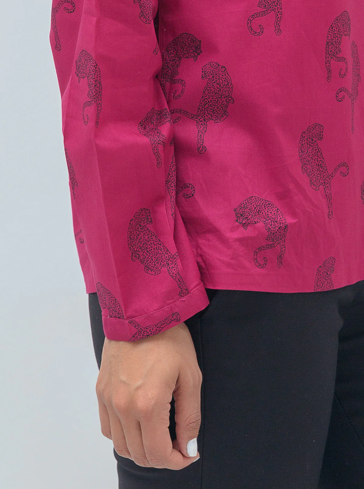 MAGENTA LEOPARD BUTTON SHIRT - Image 2