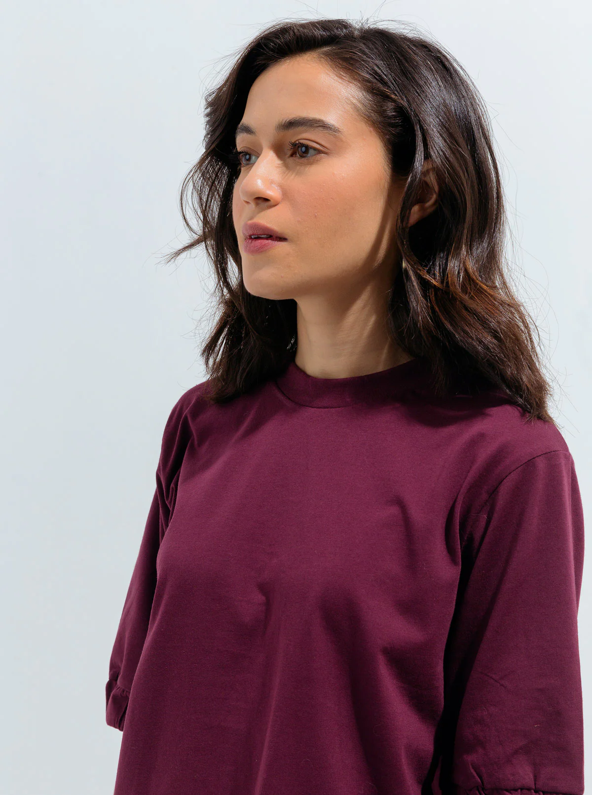 MAROON GATHERED SLEEVE T-SHIRT - Image 3