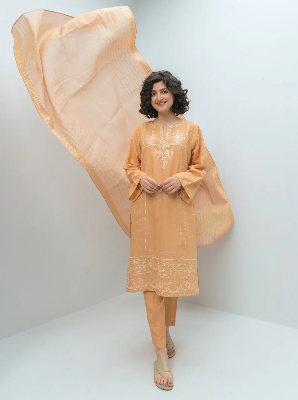 2 PIECE EMBROIDERED KARANDI SUIT (LUXURY PRET) - Image 4